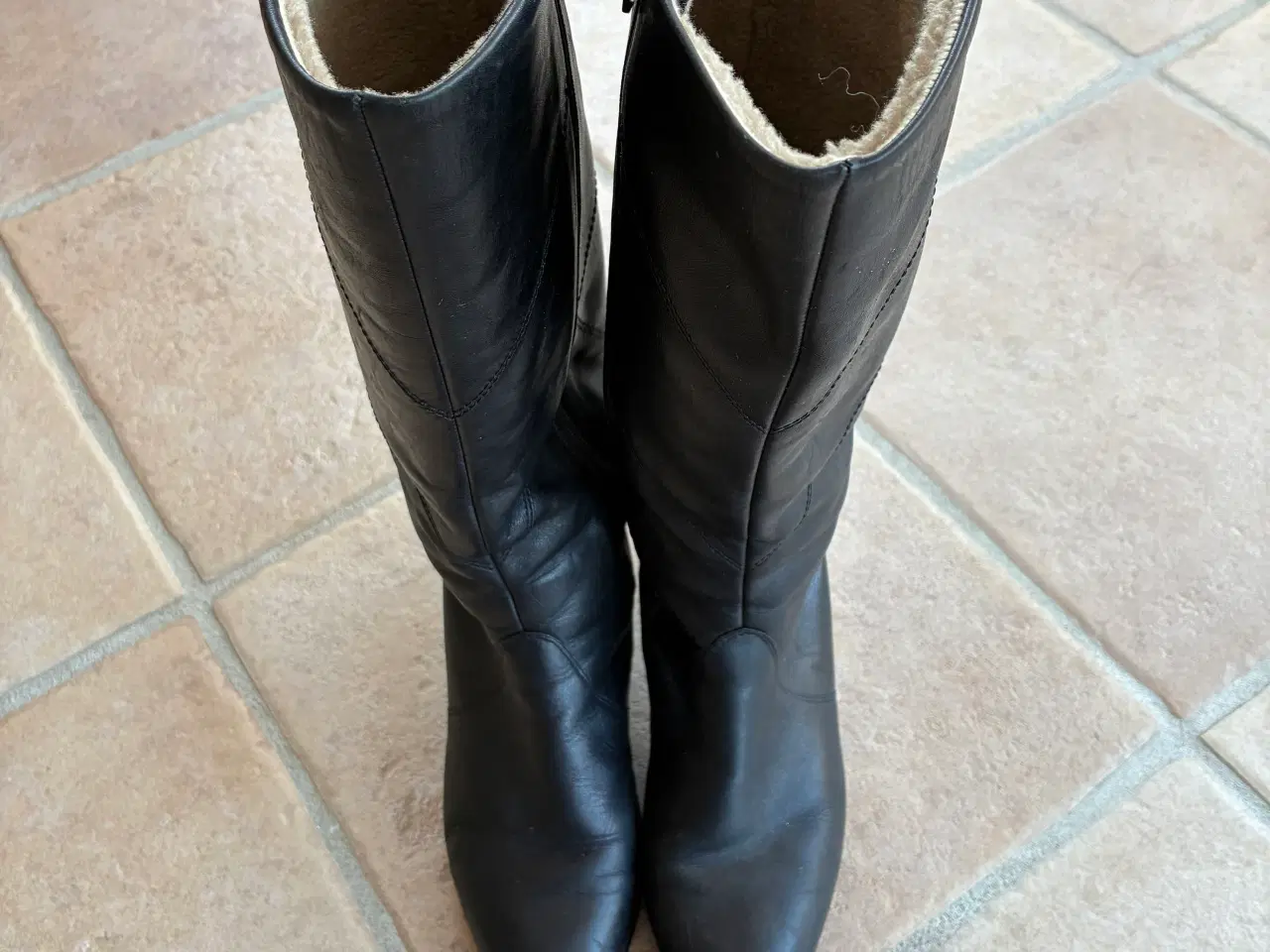 Billede 1 - Læderstøvler med foer str. 5 1/2