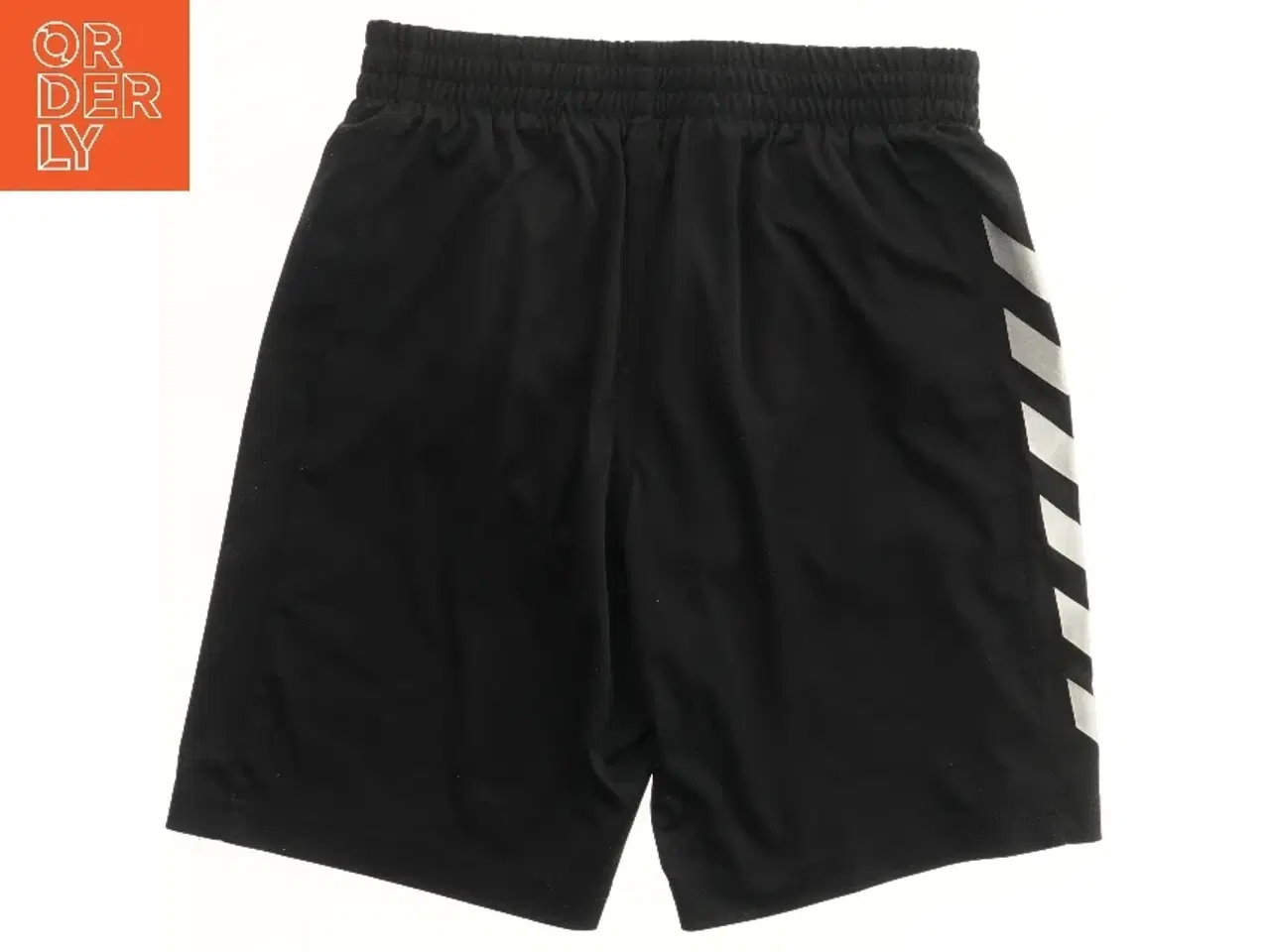Billede 2 - Sportsshorts fra Hummel (str. 164)
