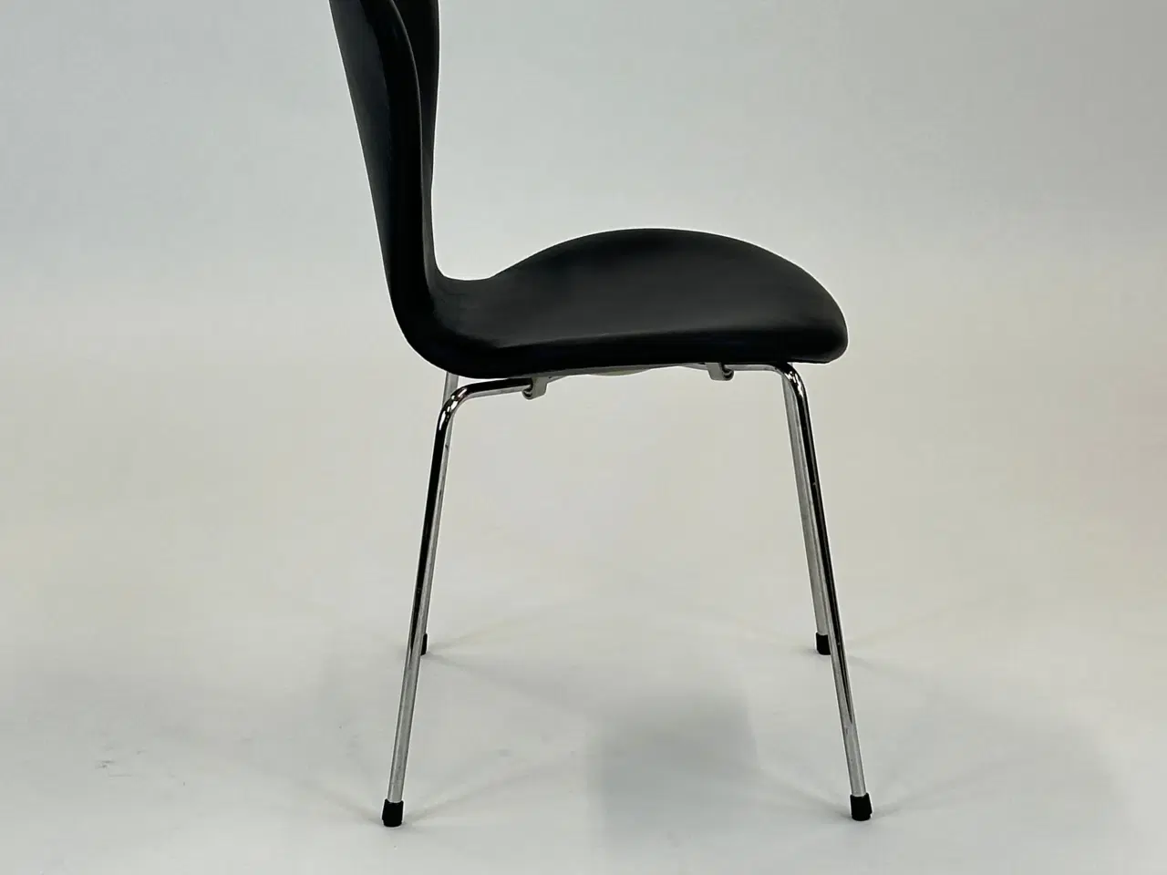 Billede 6 - Fritz Hansen | Series 7 Stol (Sort)