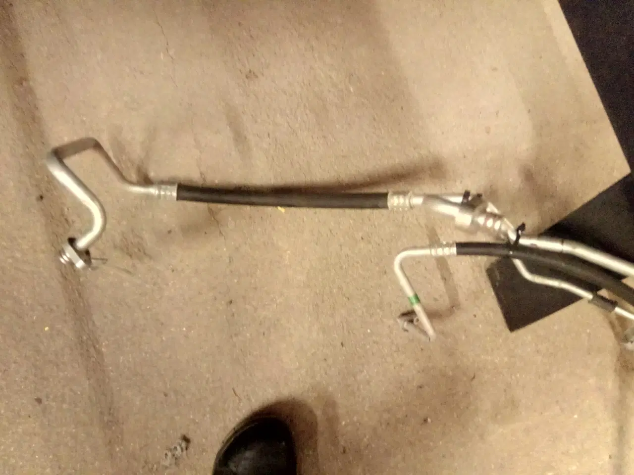 Billede 3 - Peugeot 107 Aircondition rør.