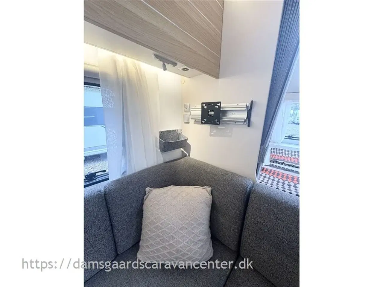 Billede 9 - 2021 - Adria Adora 673 PK   Dobbeltseng-Køjer-Alde-Gulvvarme-Telt