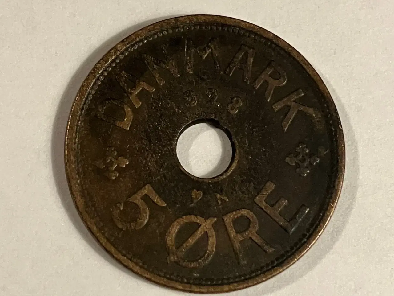 Billede 1 - 5 Øre 1928 N - Dårlig stand