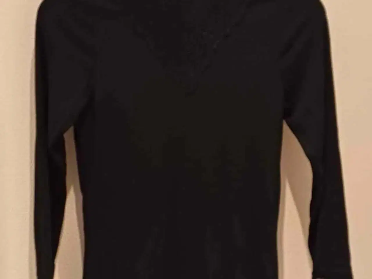 Billede 6 - 2 x OFELIA bluser 