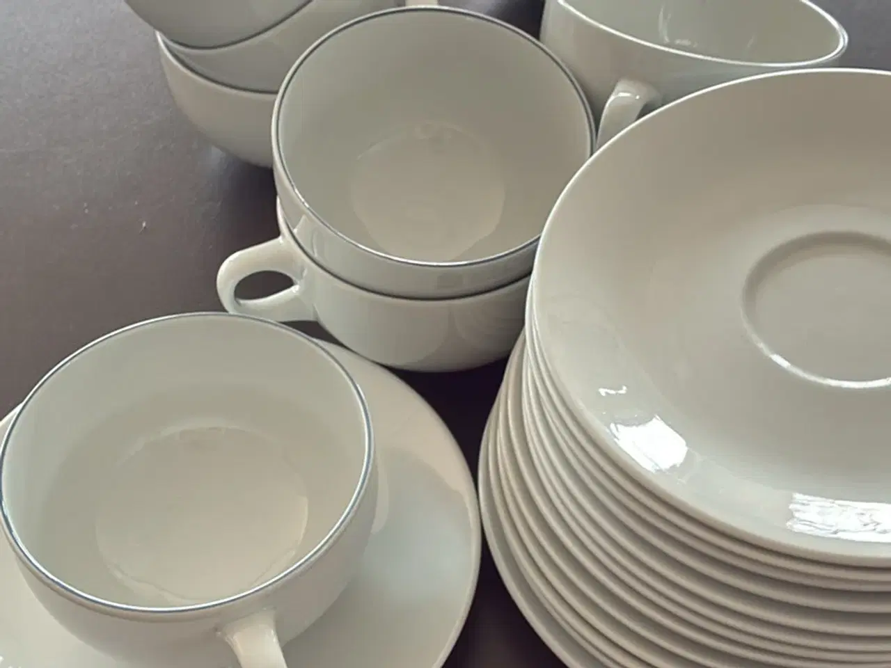 Billede 1 - Blåkant kaffekopper 14 stk