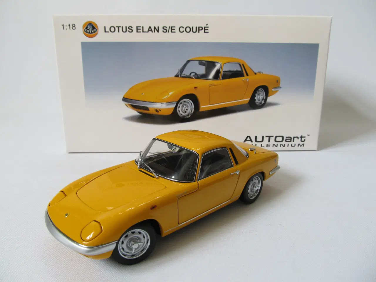 Billede 1 - AUTOart 1962 Lotus Elan Coupe S/E 1:18