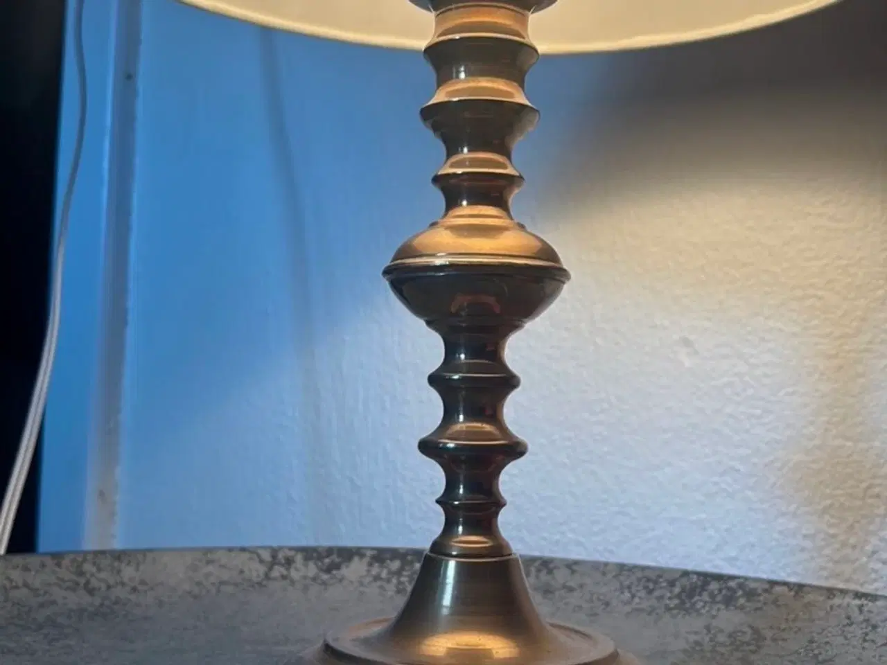 Billede 4 - Bordlampe i massiv messing 