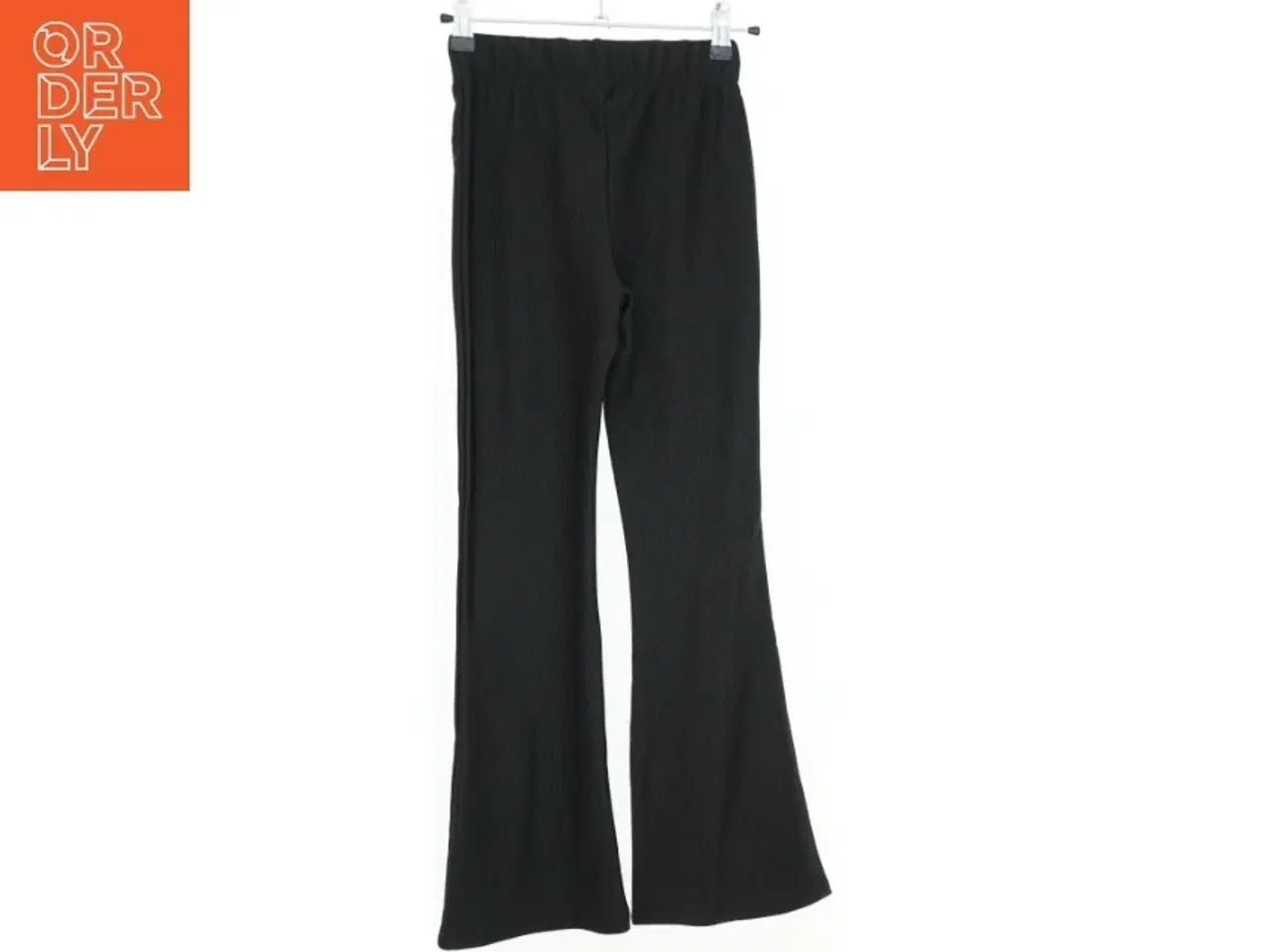 Billede 2 - Sorte bukser fra Primark (str. 134)