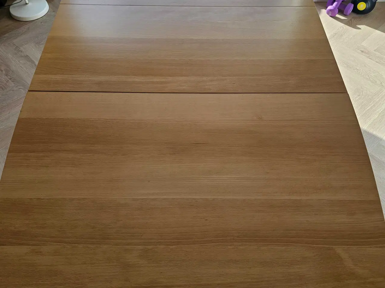 Billede 1 - Spisebord med 2 ekstra plader 