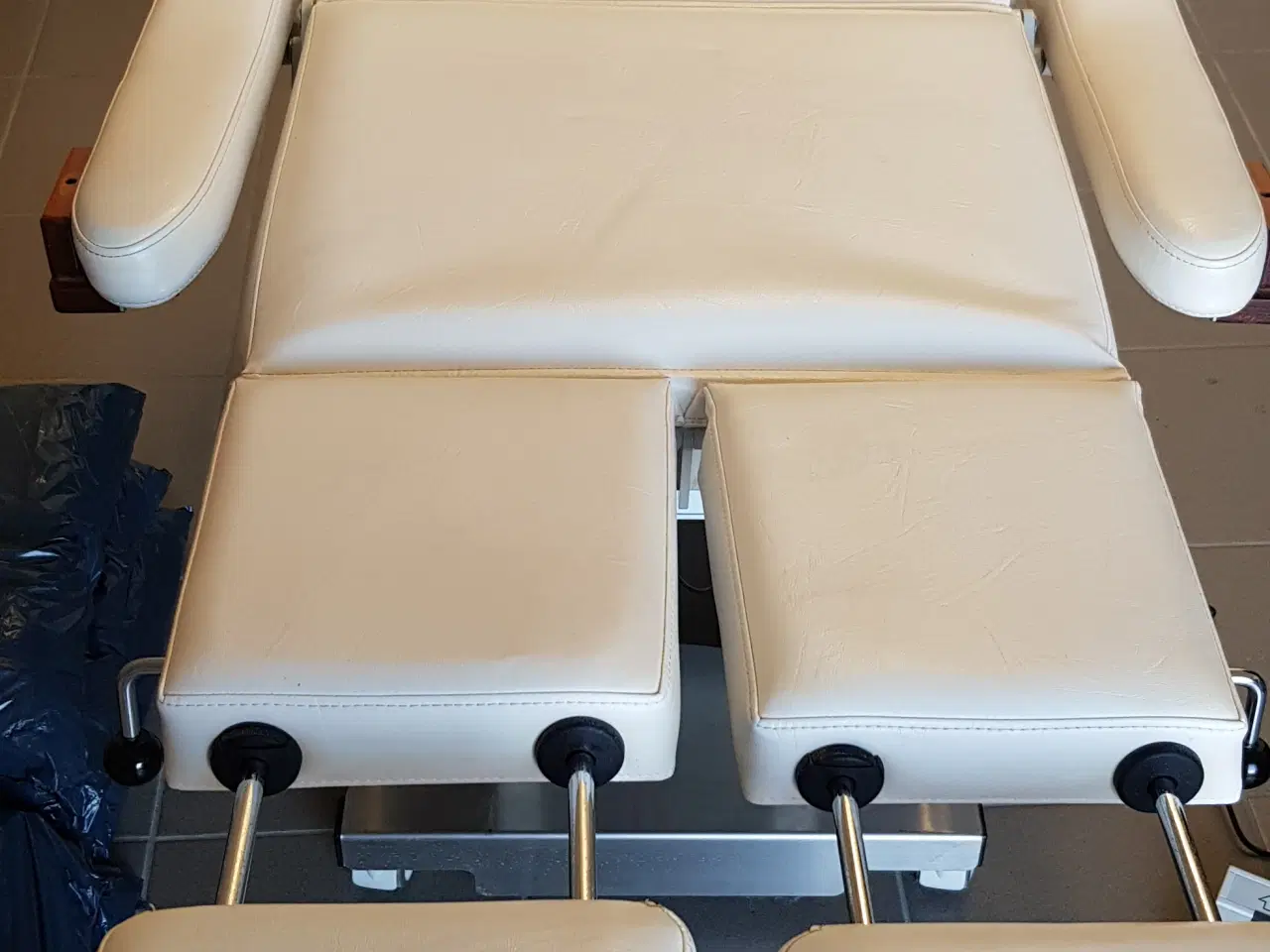 Billede 5 - Behandlingsstol fodbehandling/massage