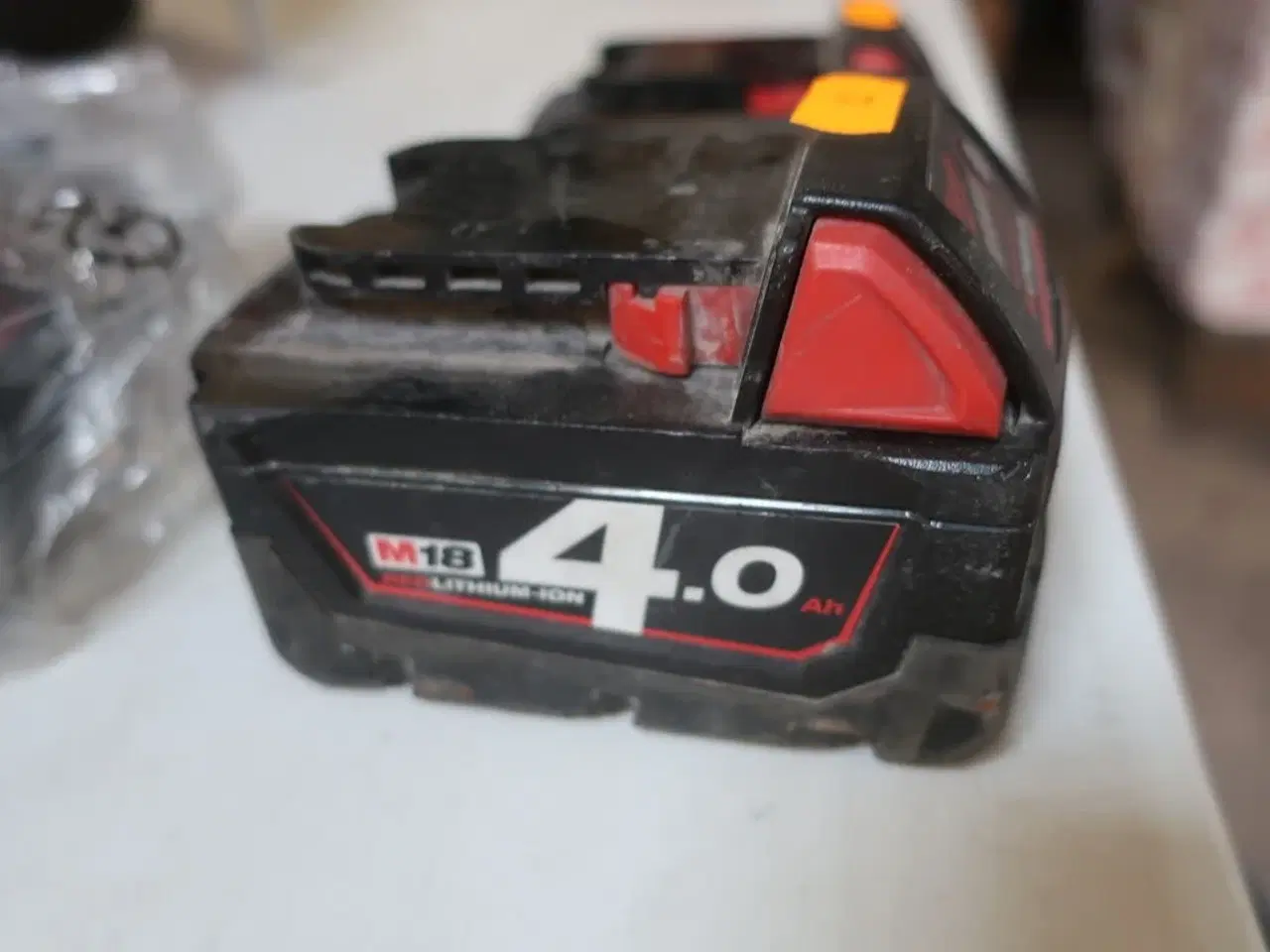 Billede 2 - 3 stk. MILWAUKEE 18V batterier