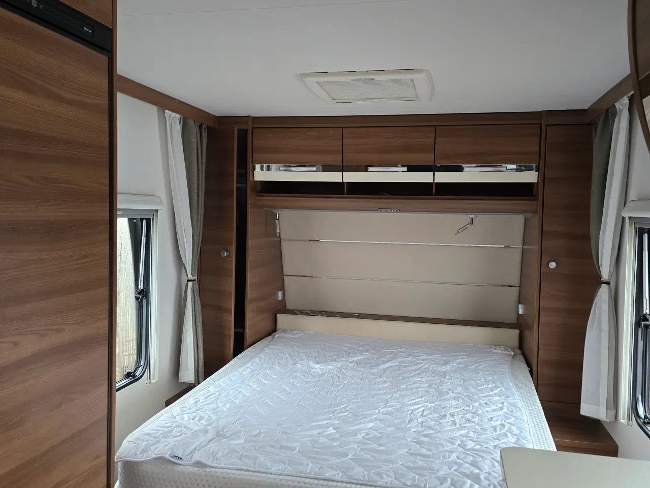 Billede 3 - Mega flot og dejlig campingvogn sælgess 