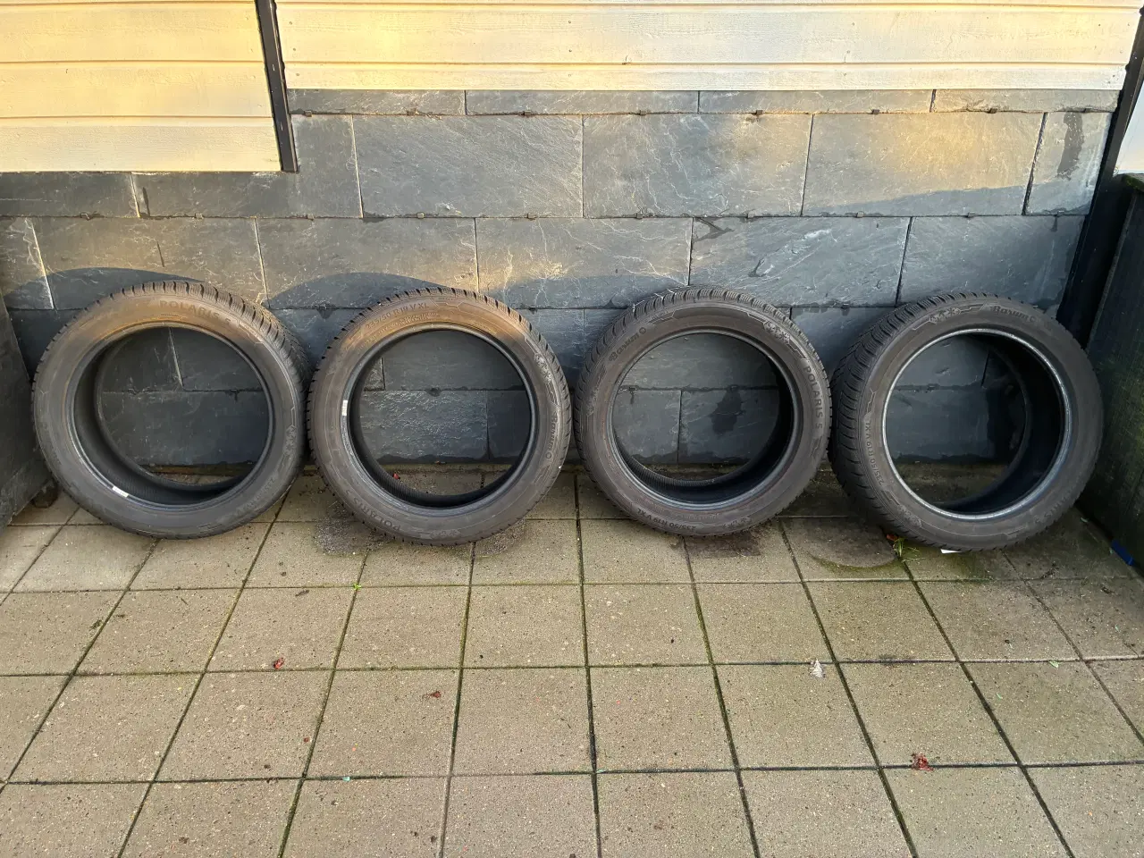 Billede 1 - 235/50-19 v. xl 103