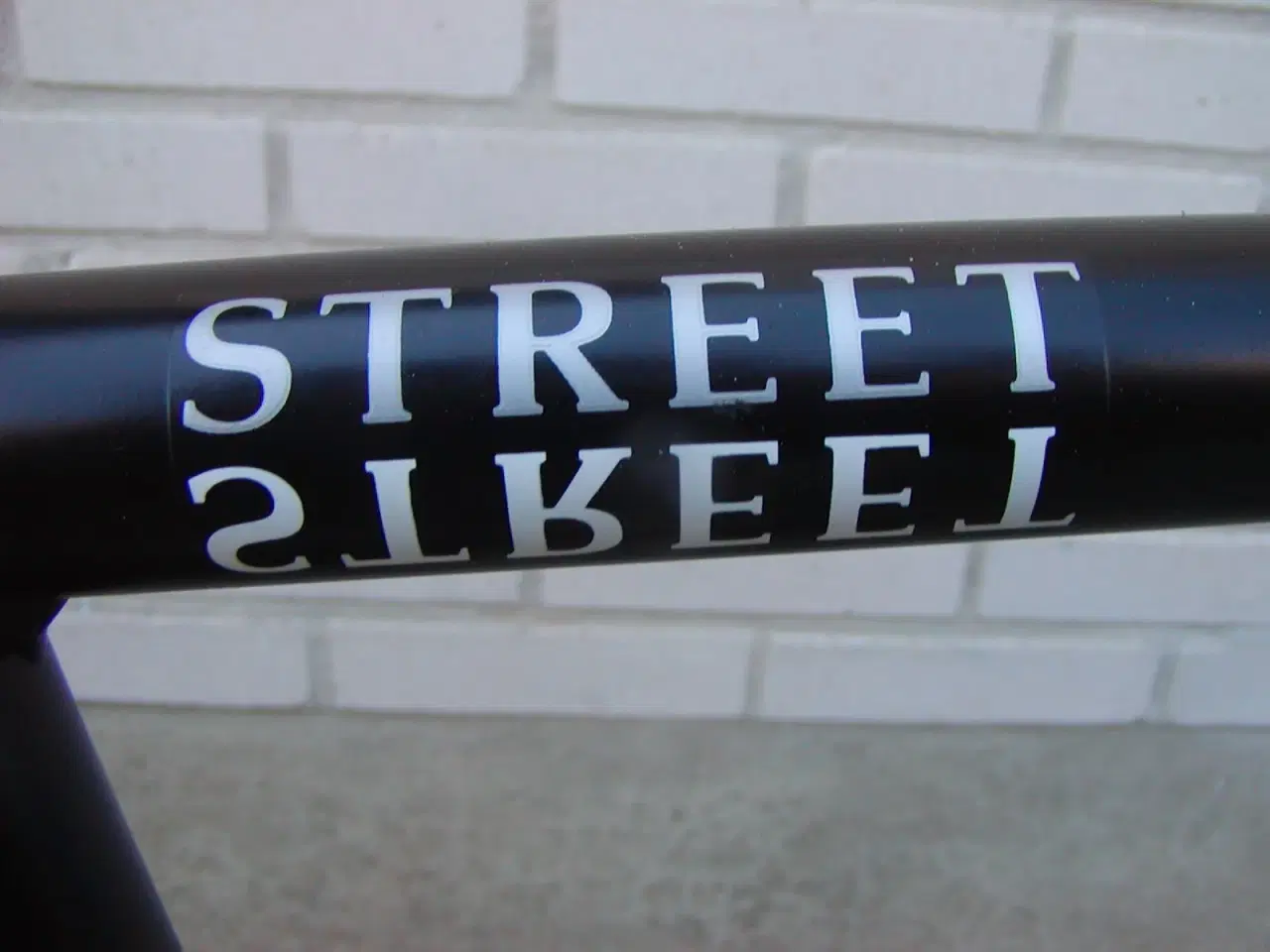 Billede 6 - Kildemoes Street. Stel str. 55 cm.
