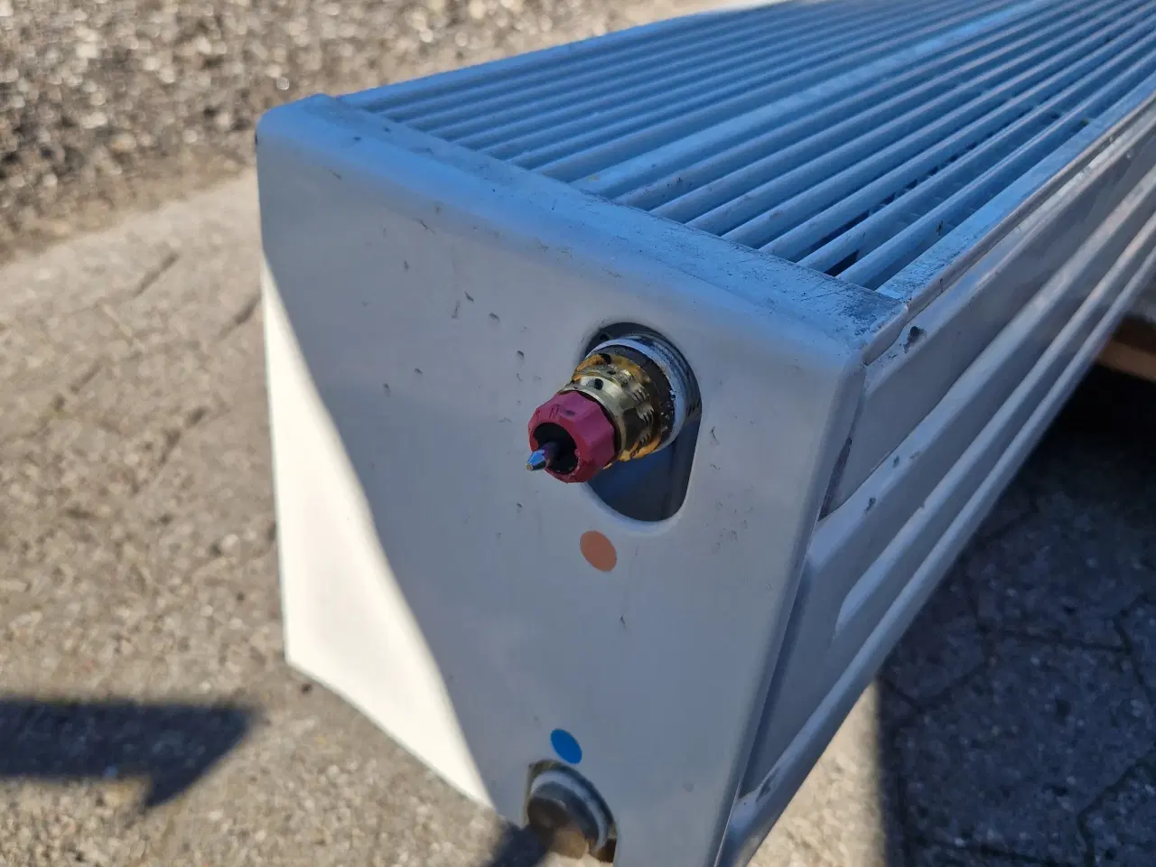 Billede 2 - Gulvradiator 34 lavkonvekter 21×240 22m2