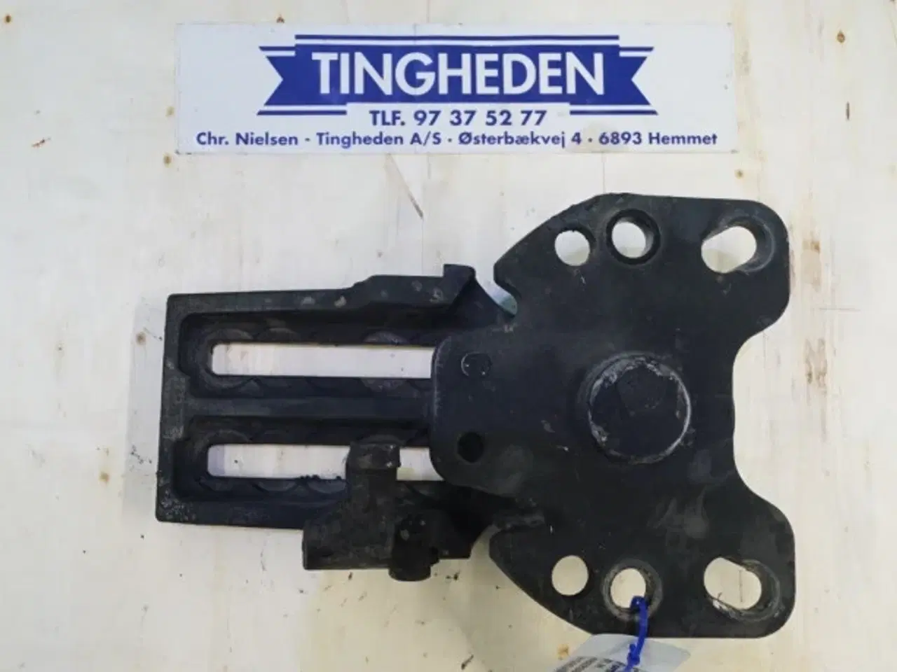 Billede 4 - Case Puma 200 CVX Skærm holder 48020802