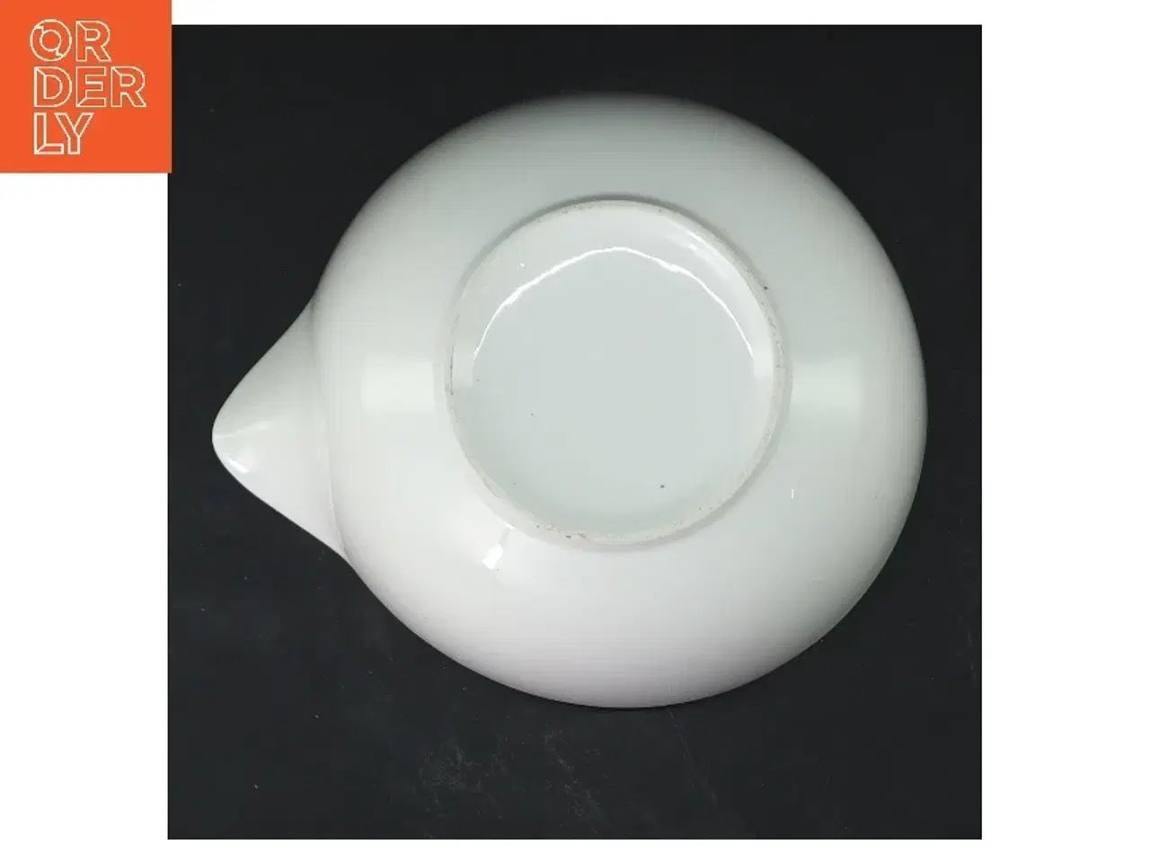 Billede 2 - Hvid skål med hældetud (str. Ø 14,5 cm)