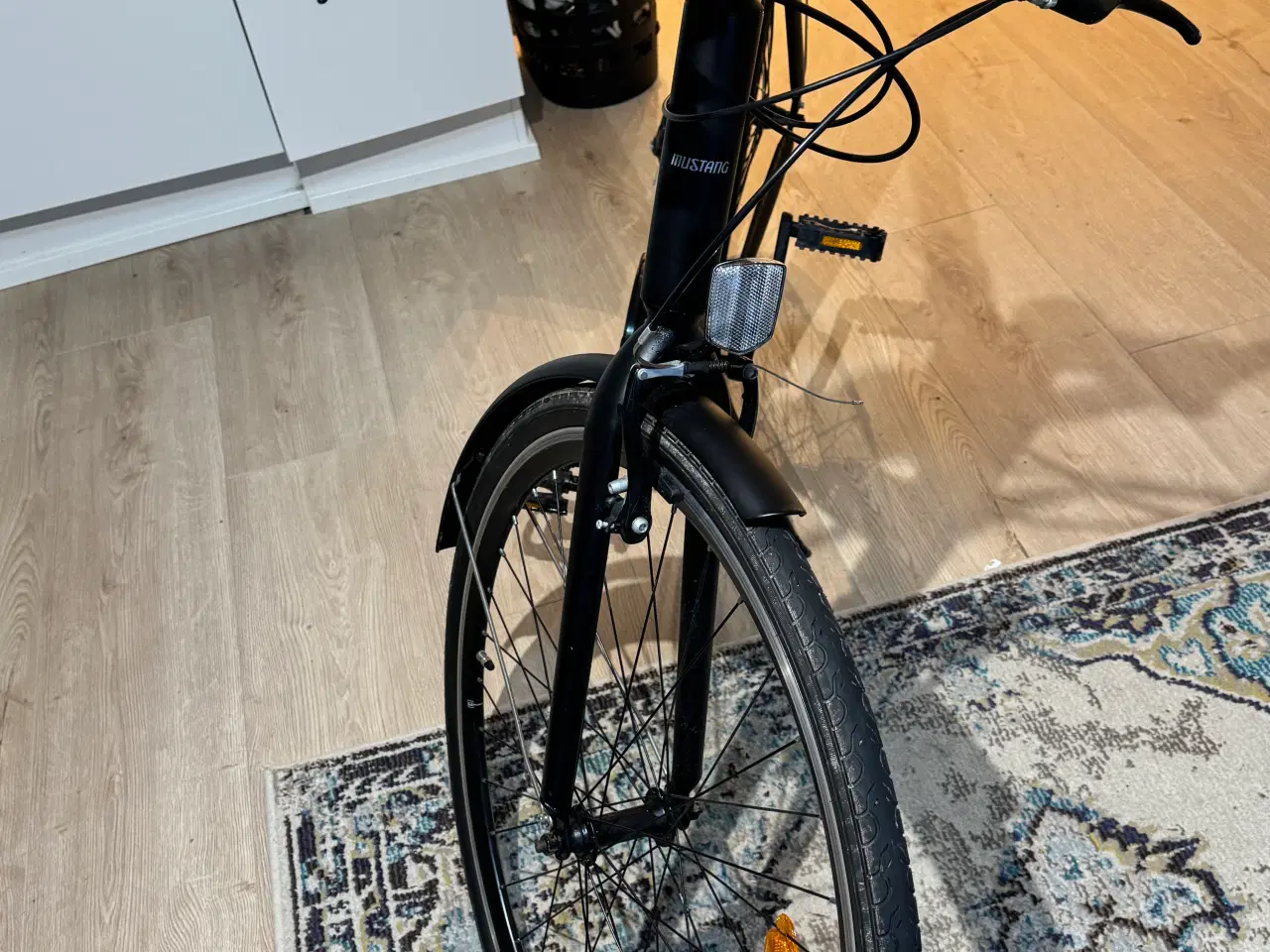 Billede 5 - Mustang næsten som ny