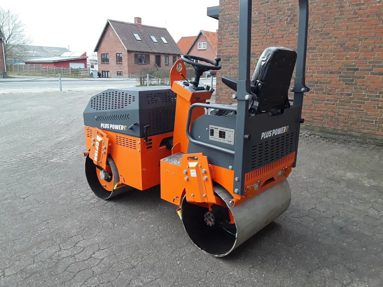 Billede 2 - Diesel tromle på 1.500 kg.