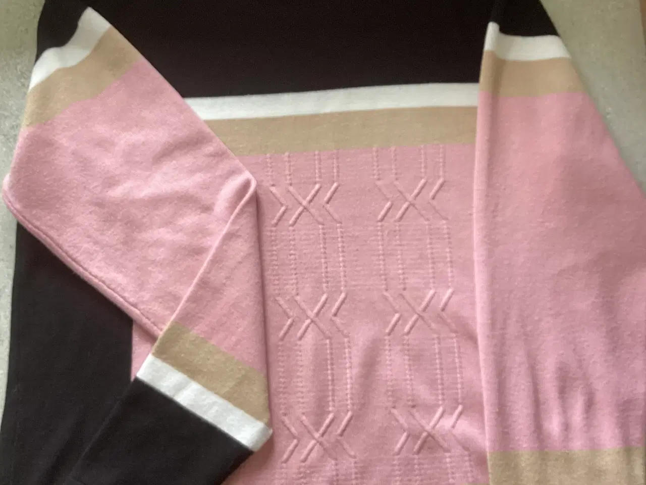 Billede 1 - Micha trøje/sweater str S