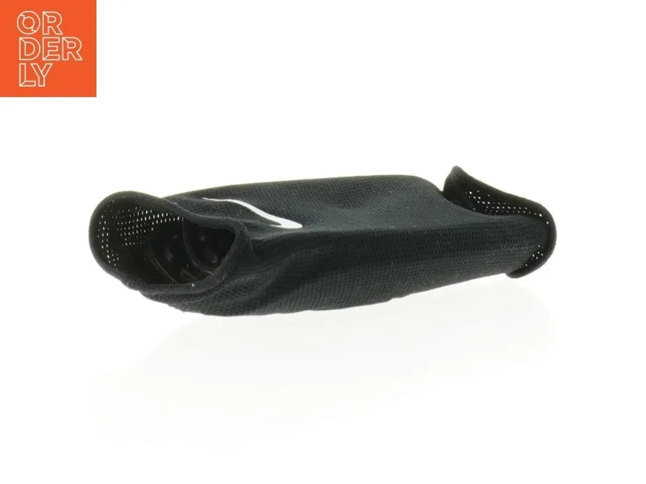 Billede 4 - Benskinner fra Nike (str. 16 x 7,5 x 2,5 cm)