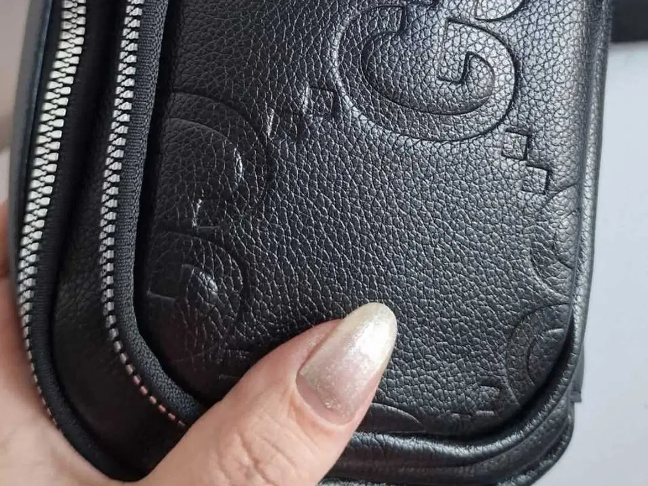 Billede 9 - Gucci sort taske