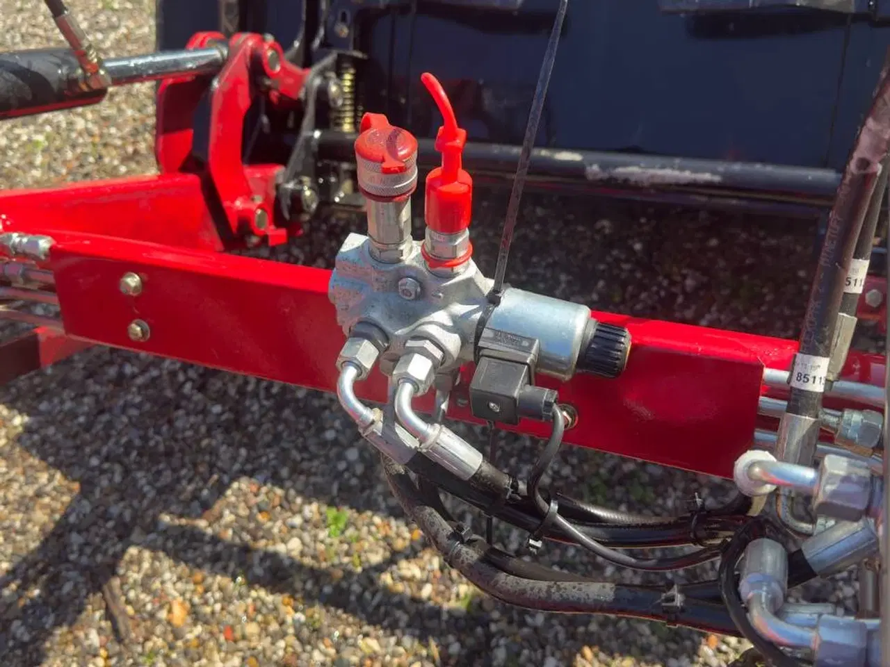 Billede 5 - Kompakt traktor perfekt til det lille landbrug