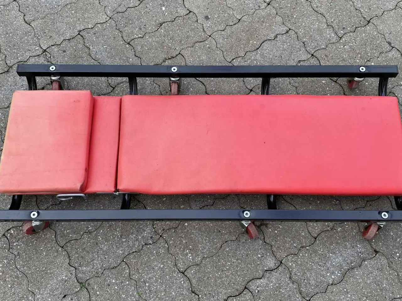 Billede 2 - Liggebræt, rullevogn.