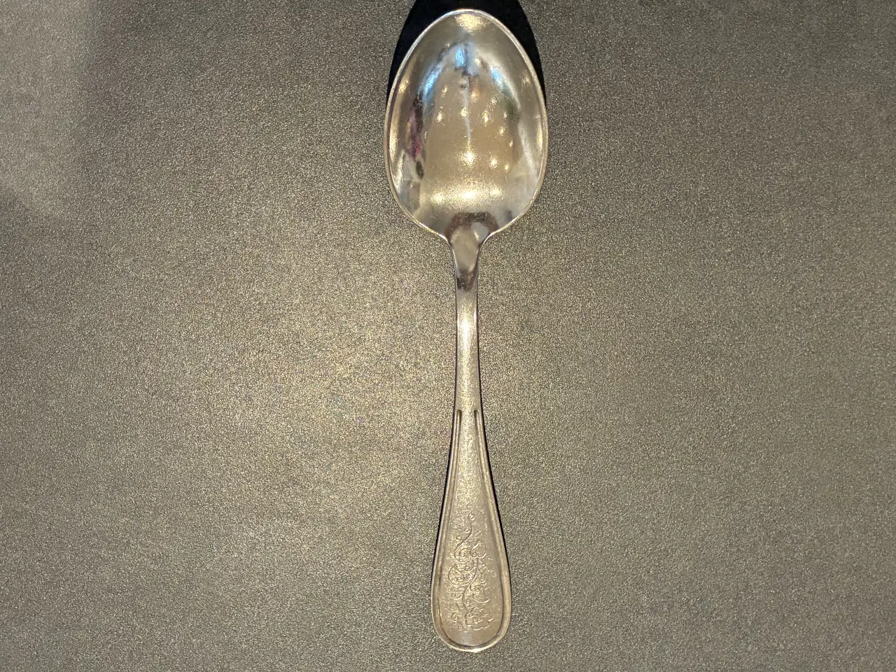 Billede 1 - Randbøl barneske i sølv