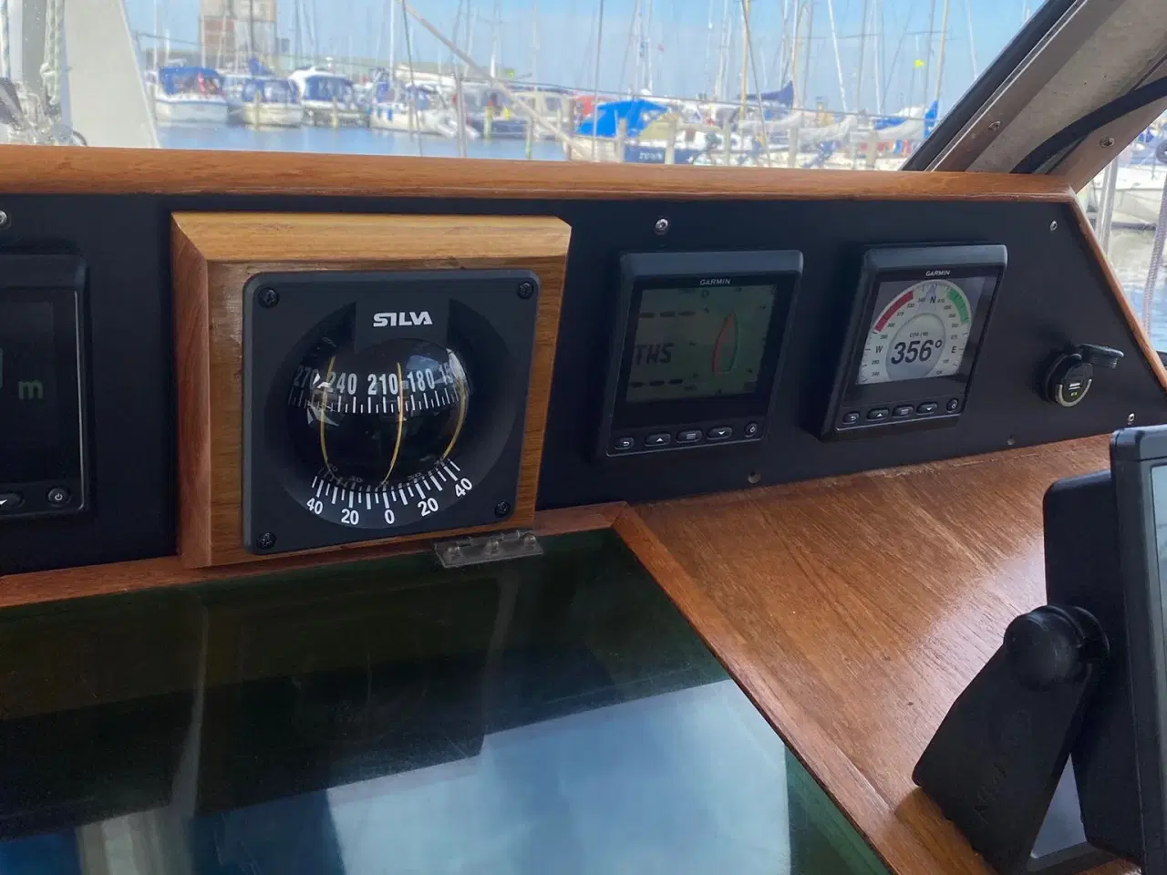 Billede 17 - Velholdt Mascot 28 motorsejler – sejlklar