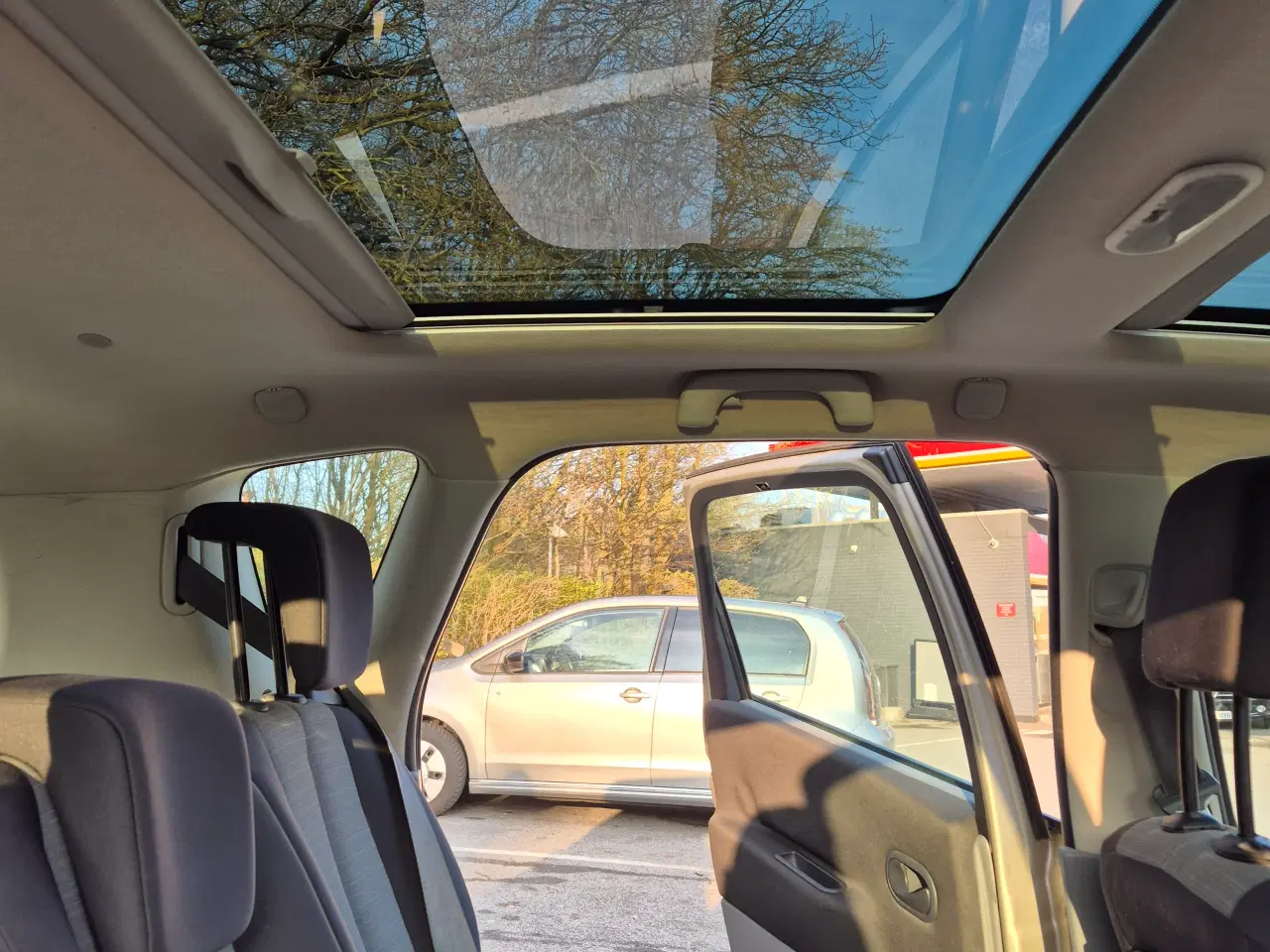 Billede 7 - Renault Scenic 1.6 16V – Perfekt familiebil til en