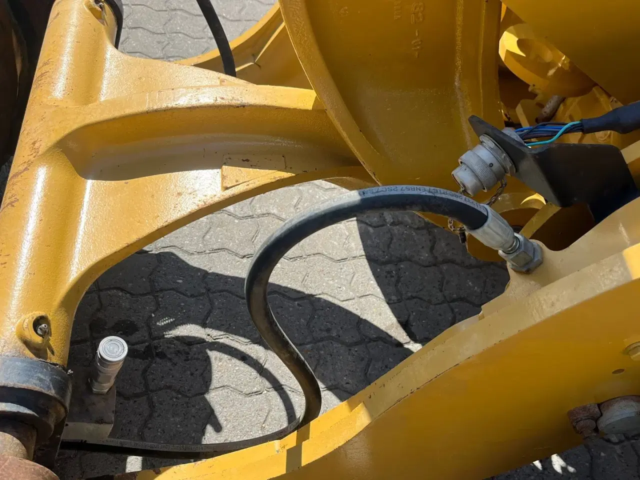 Billede 6 - CAT 906 M med skovl og gafler