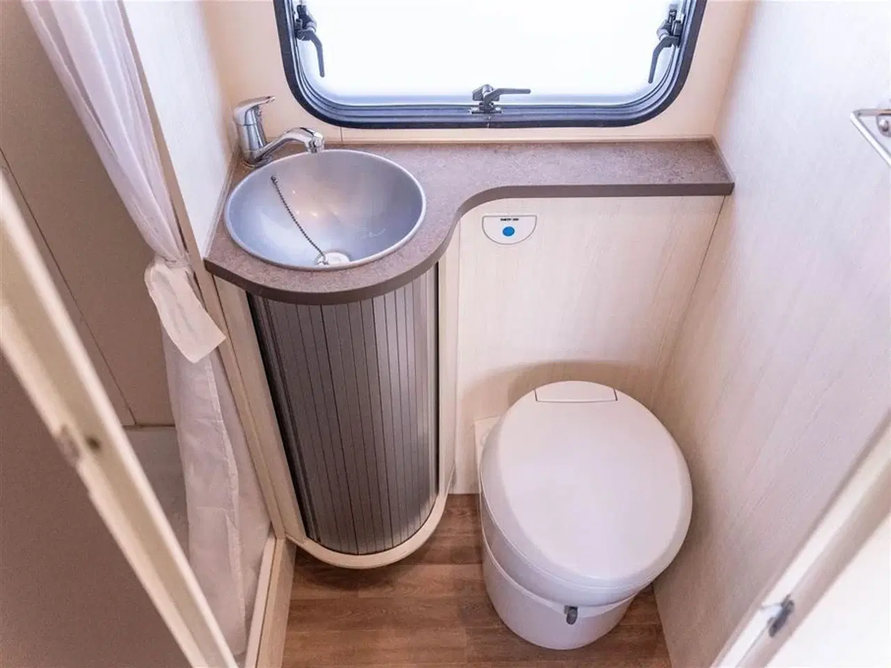 Billede 29 - 2020 - Ahorn ECO 680 Alkove   Velholdt kort Ahorn med alkove