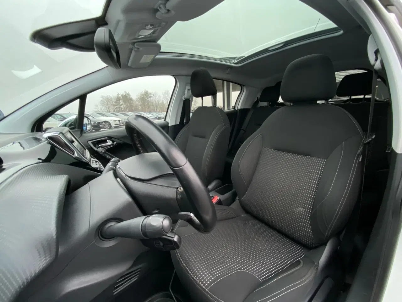 Billede 9 - Peugeot 208 1,6 BlueHDi Desire Sky 100HK 5d