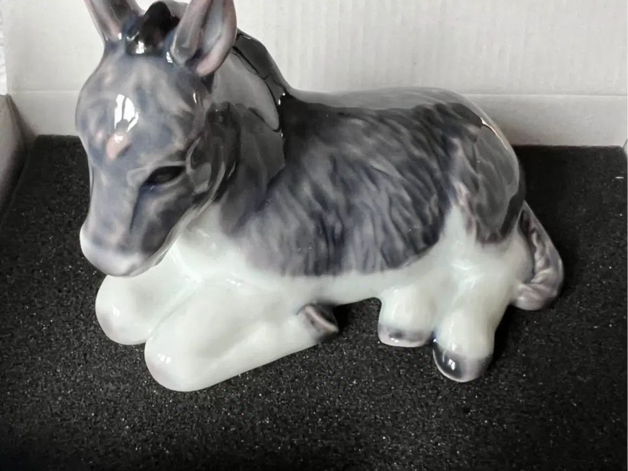 Billede 1 - Royal Copenhagen Krybbespil æsel og ko