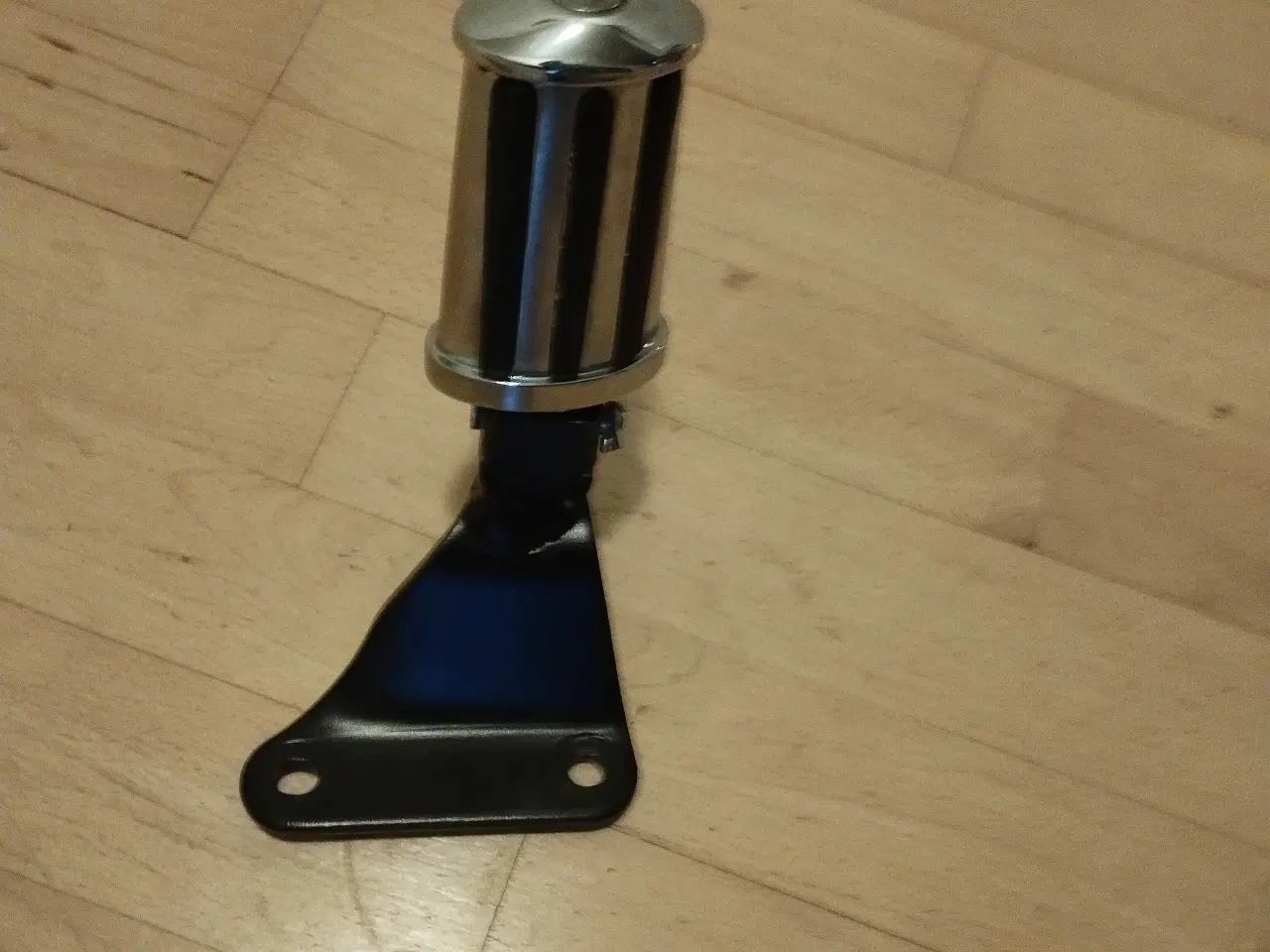 Billede 2 - Fodhviler med beslag,  Yamaha XVS 650.