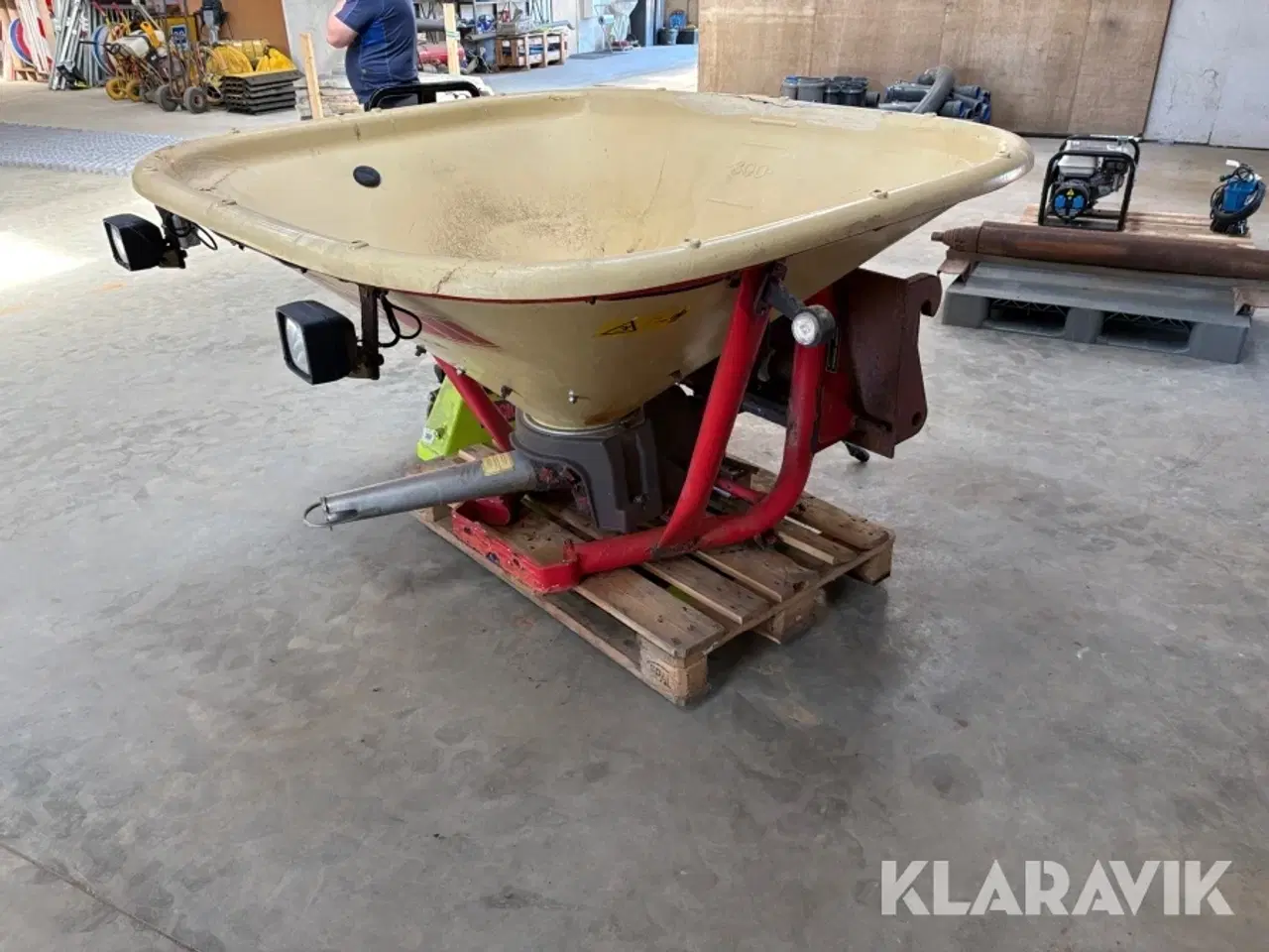 Billede 1 - Gødningsspredere Kverneland PS04 med hydraulikpumpe