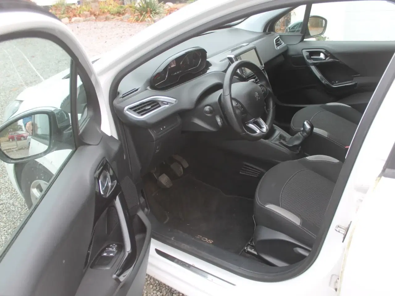 Billede 5 - Peugeot 208 1,6 e-HDi 92 Style