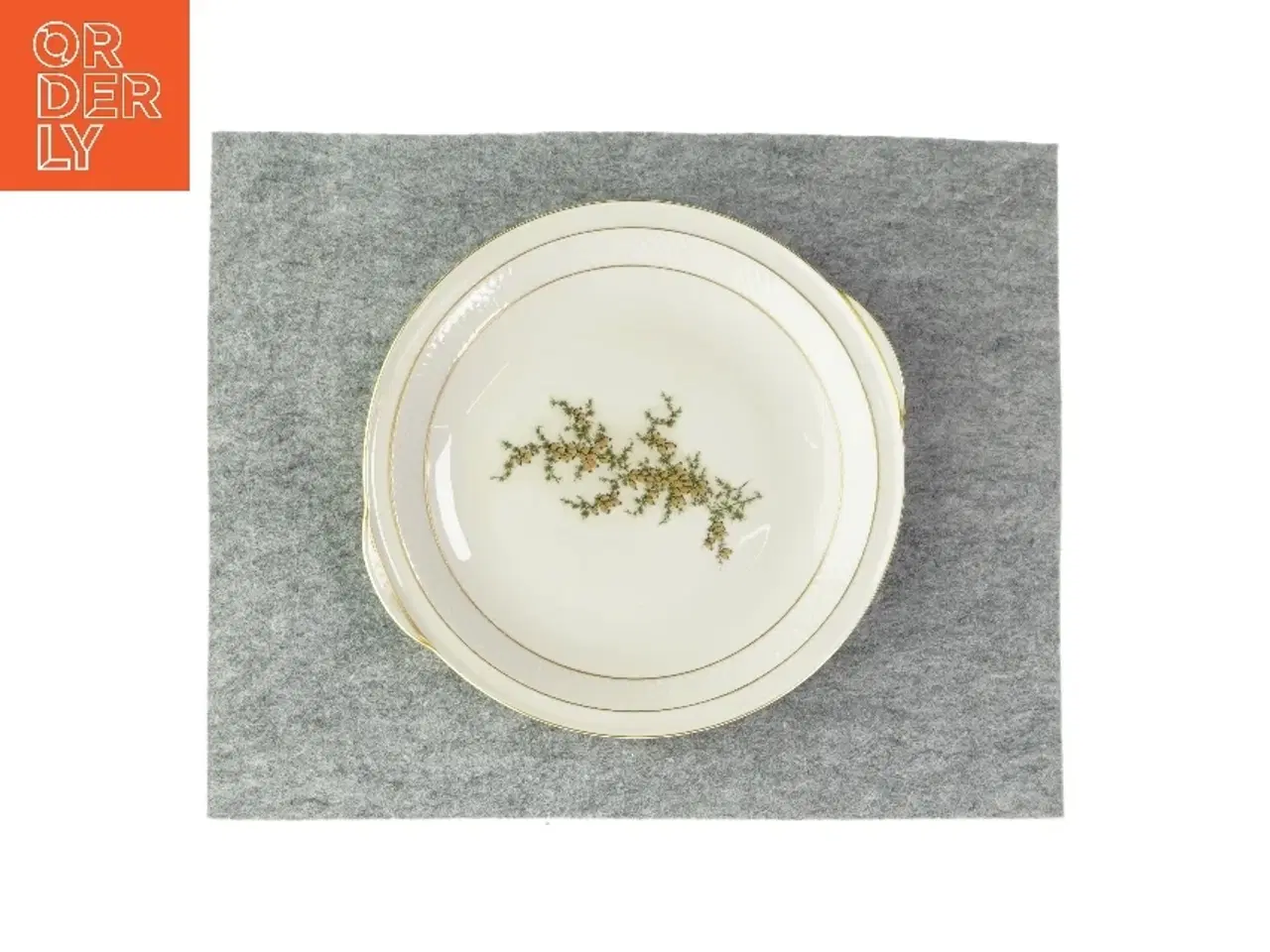 Billede 1 - Fad med print fra Ukendt (str. Ø:29cm)