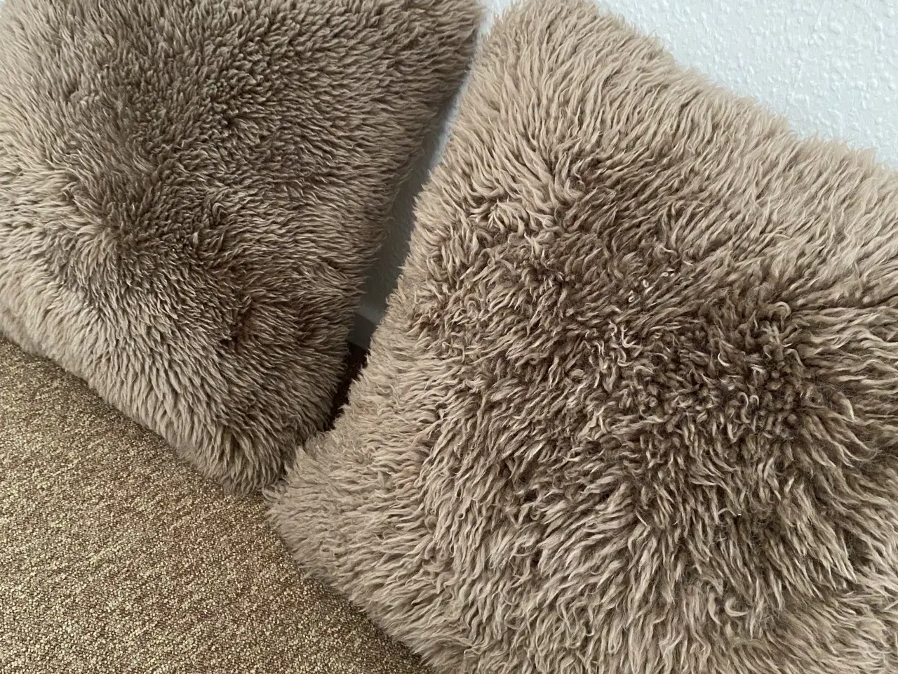 Billede 4 - Fine pyntepuder til salg (2 for 30 kr)