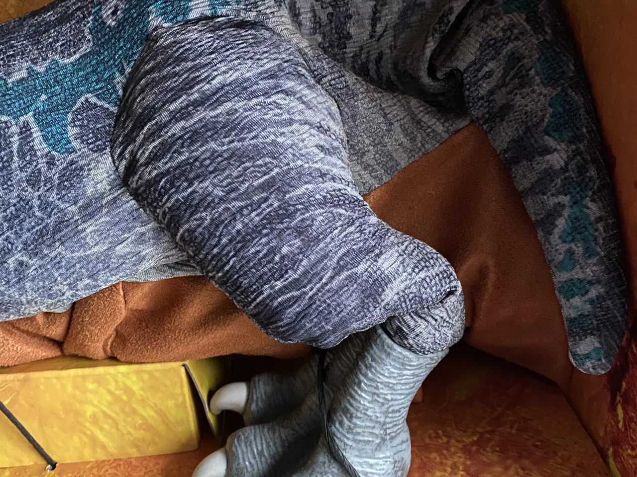 Billede 3 - Jurassic world real baby- blue