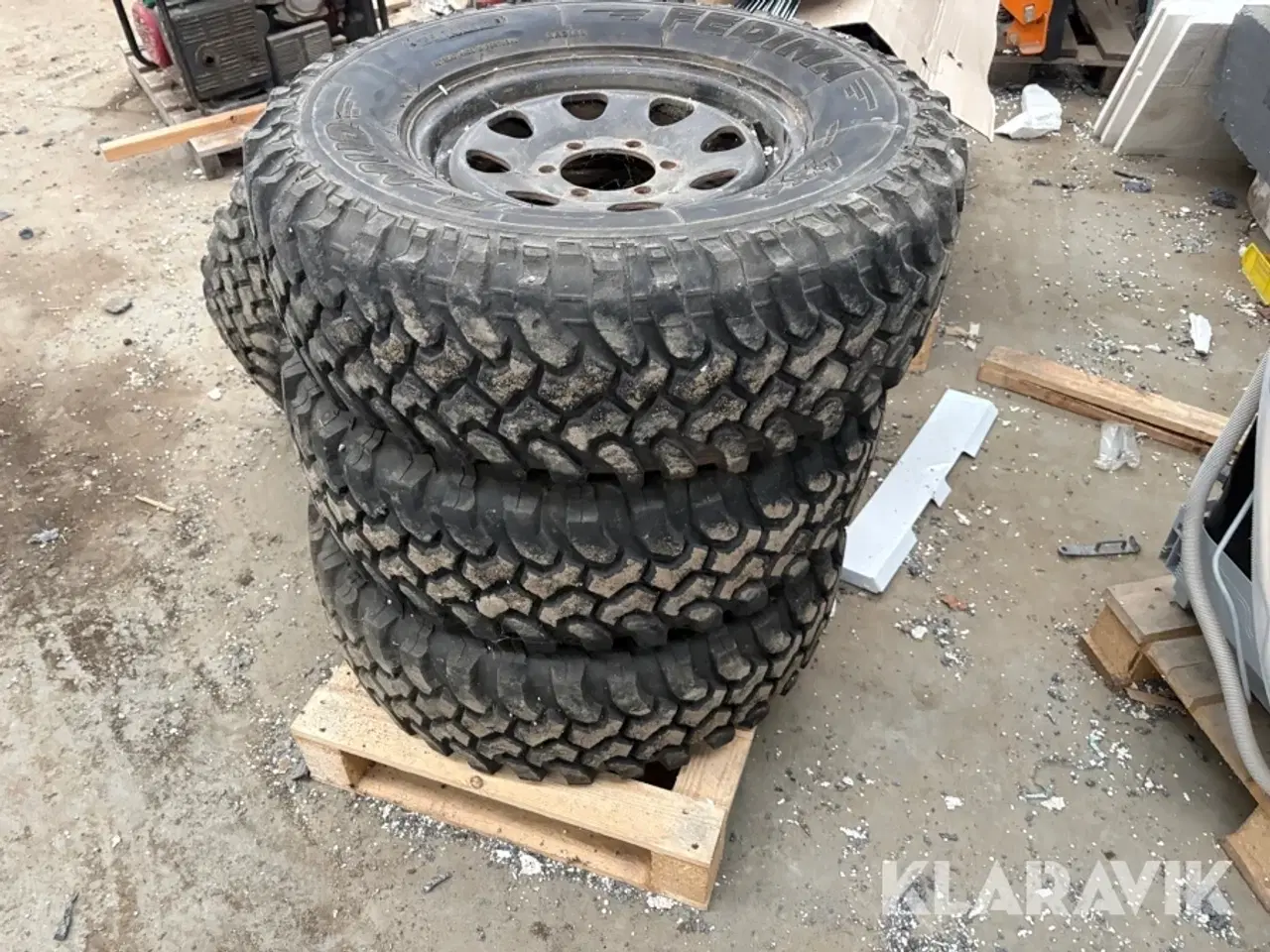 Billede 2 - Dæk med fælg Fedima