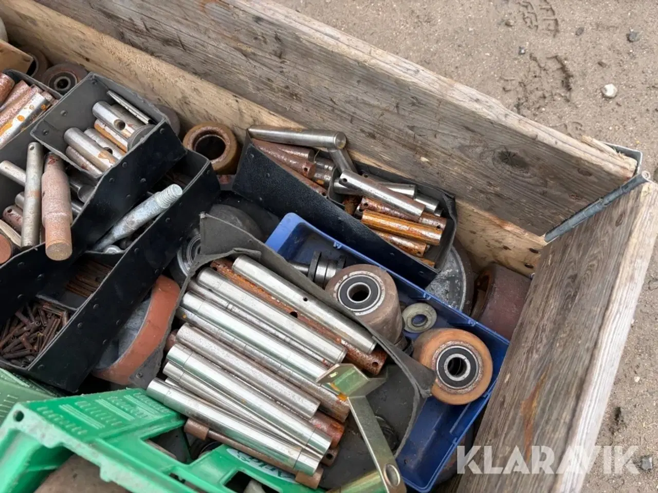 Billede 4 - Truck hjul med blandet tilbehør.