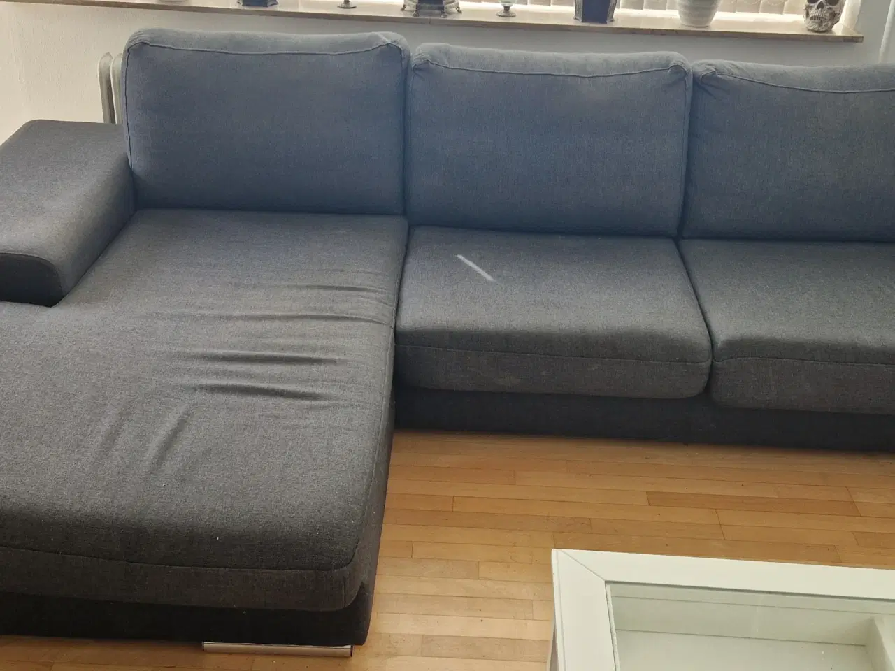 Billede 1 - Gratis sofa. Længde 310. Ingen huller i stoffet