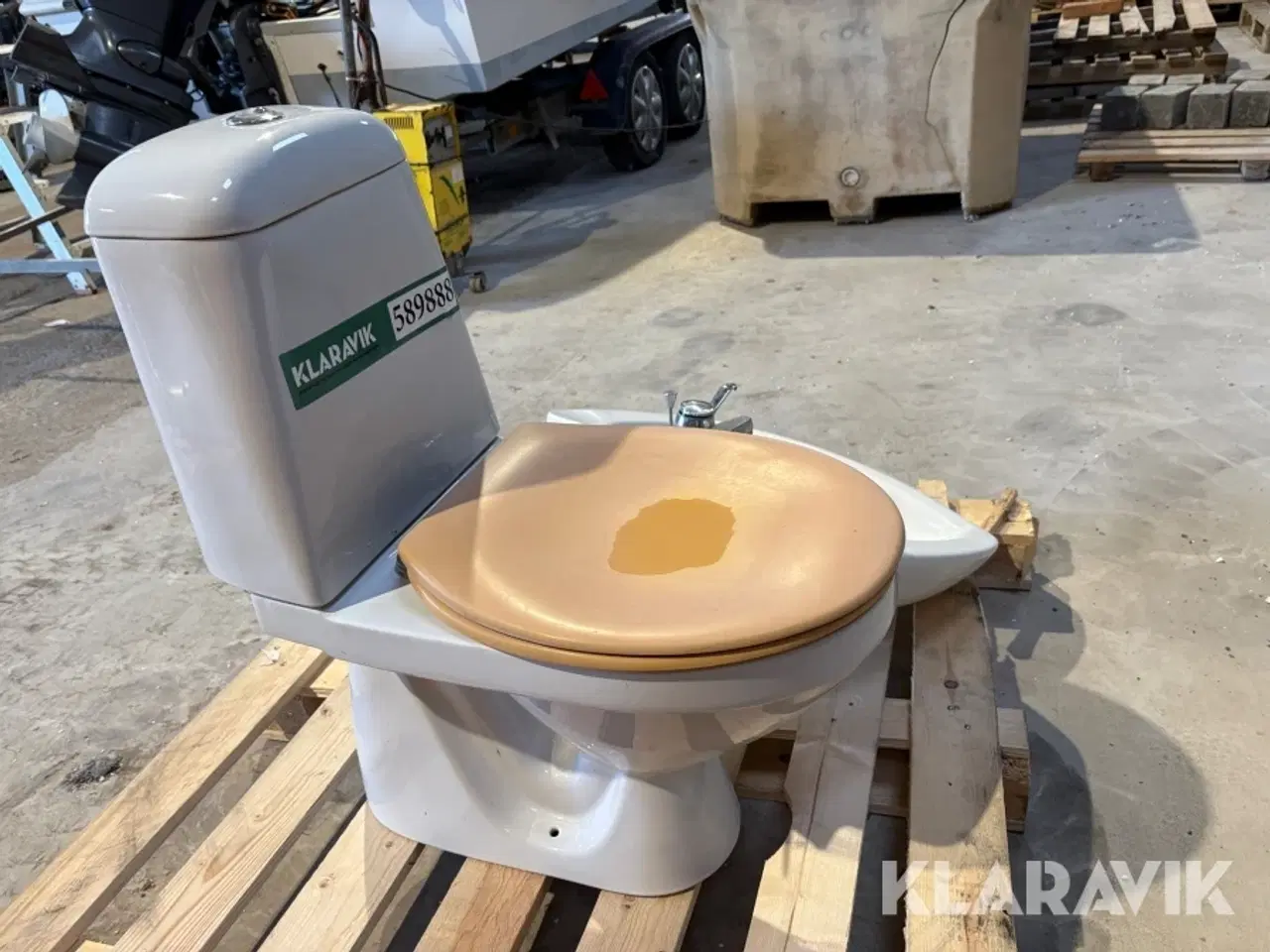 Billede 6 - Toilet og vask