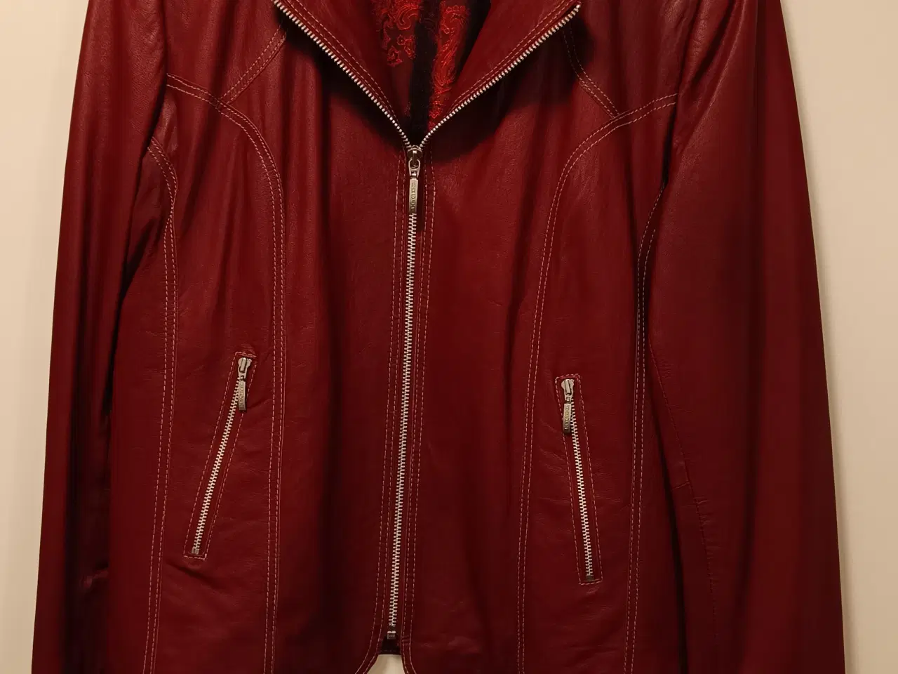 Billede 1 - Skindjakke - dame - i lækker blød lammeskind