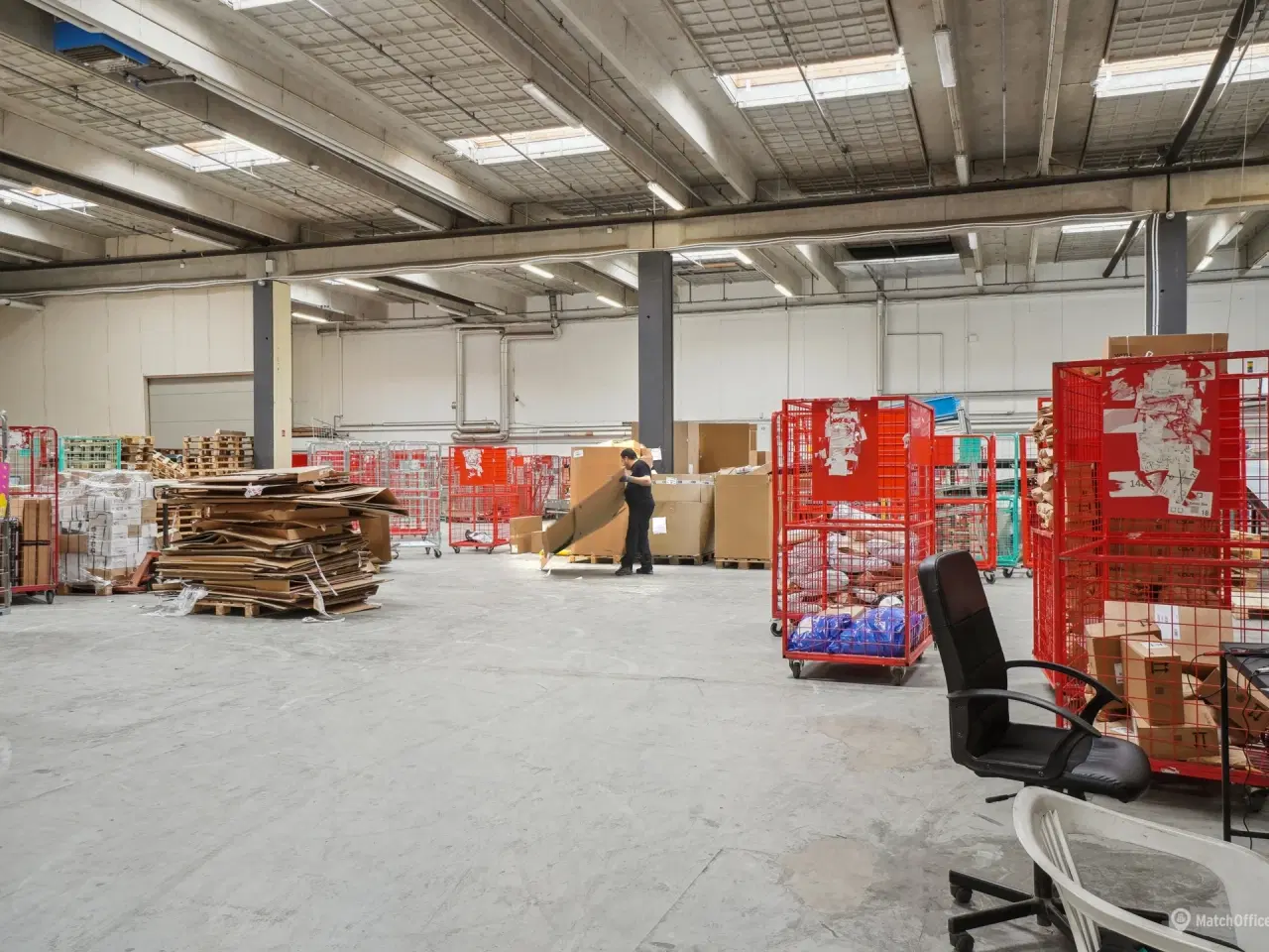 Billede 14 - Højloftet lager med lille kontor og god tilgængelighed