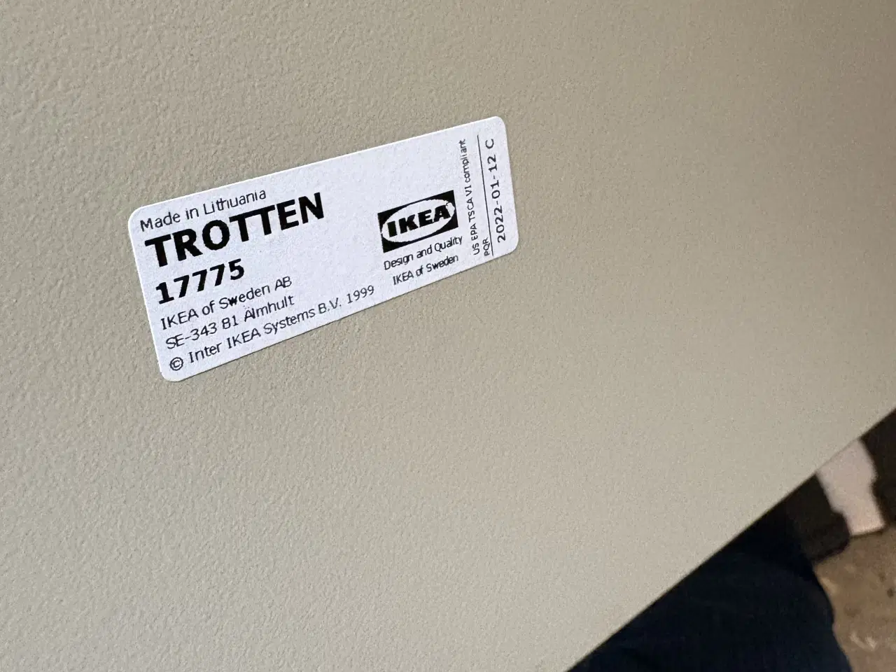 Billede 4 - Ny pris Ikea Trotten bord 