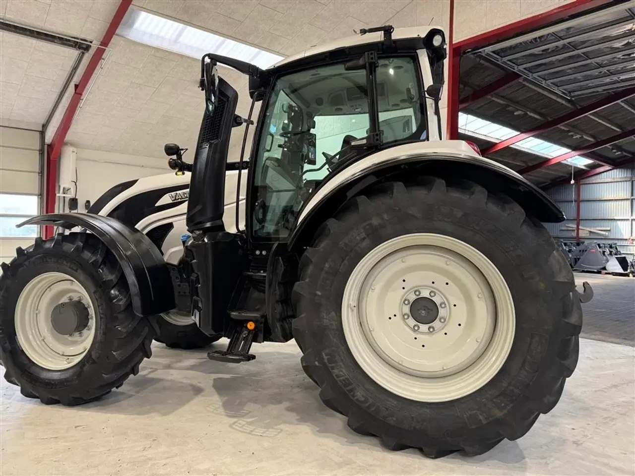 Billede 7 - Valtra T145 DIRECT KUN 1900 TIMER! MED SMARTTOUCH OG AUTOSTYRING!