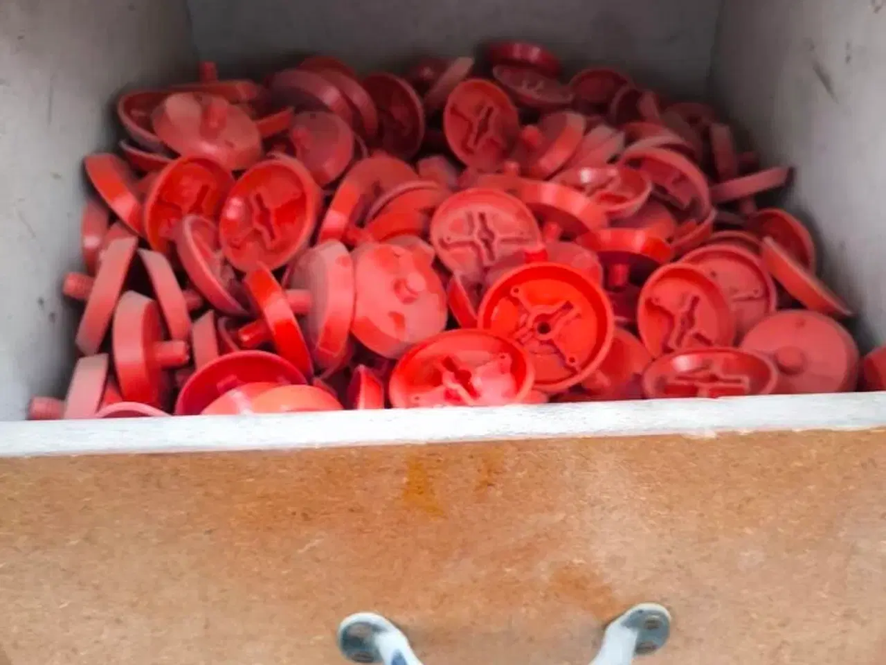 Billede 12 - Indhold på reol (venstre fag)