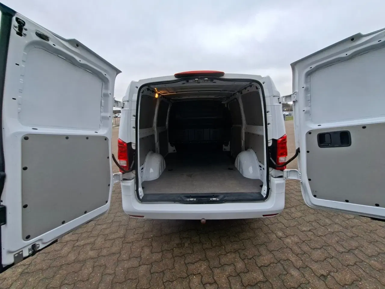 Billede 7 - Mercedes Vito 114 2,0 CDi Kassevogn aut. L RWD